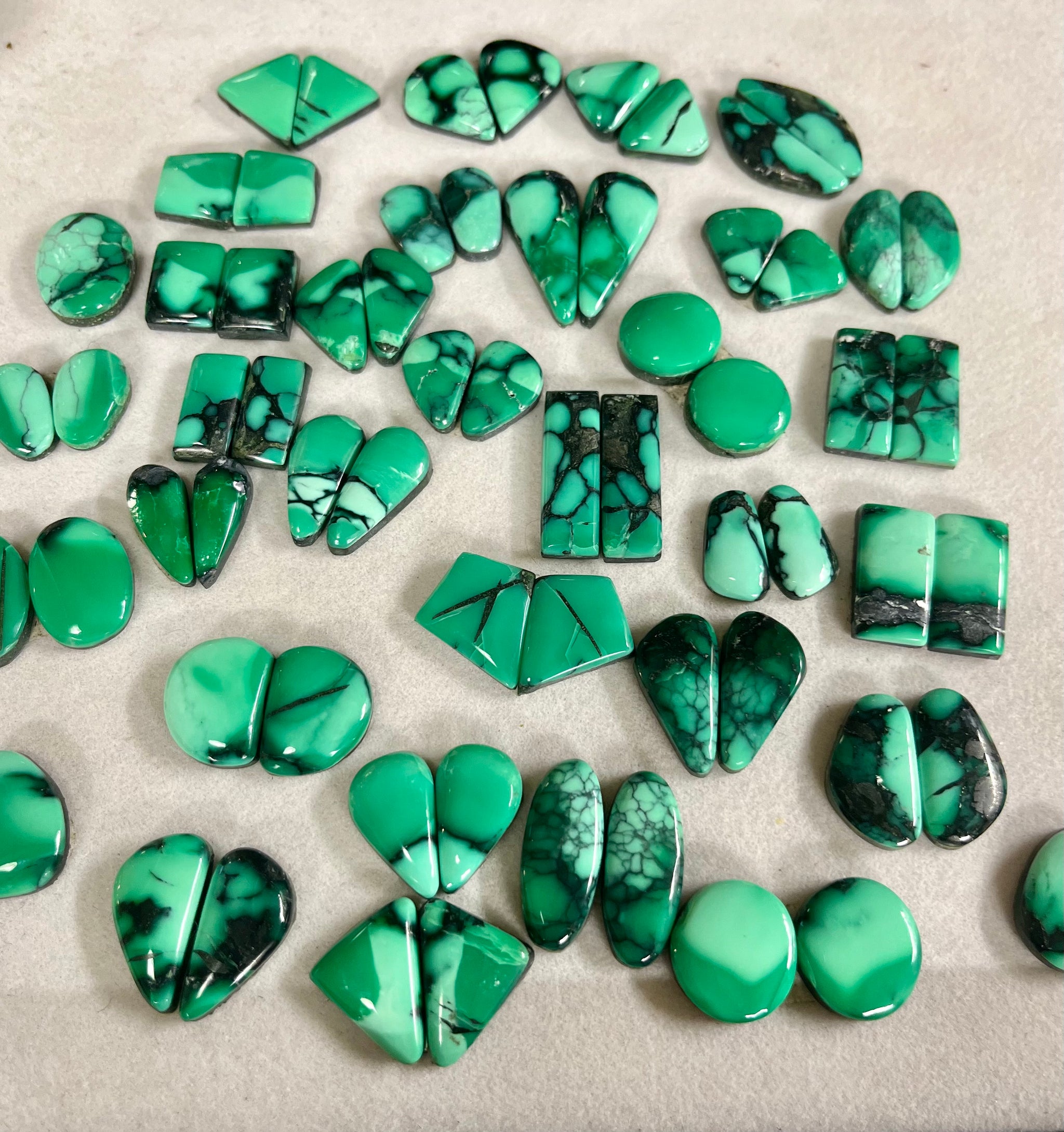 Is it Emerald? Is it a Rose? No it's Emerald Rose Variscite