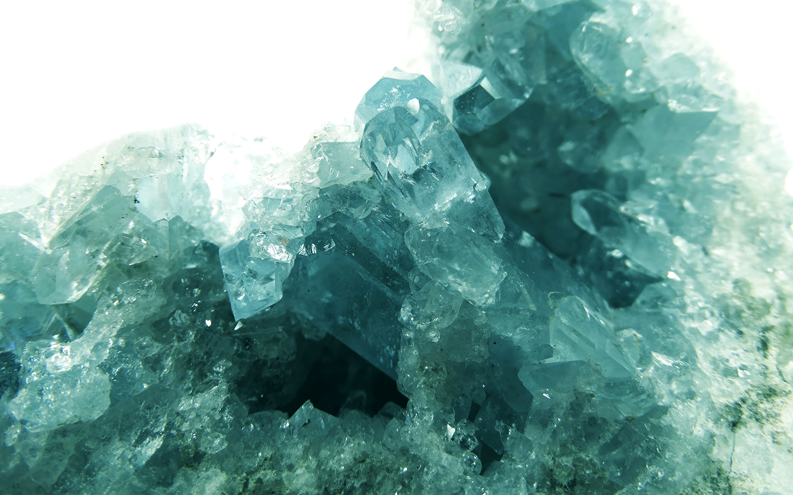 Look Again at Aquamarine -- You May Never Look Away