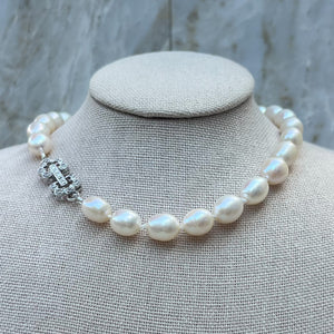 Knotted Pearl Necklace