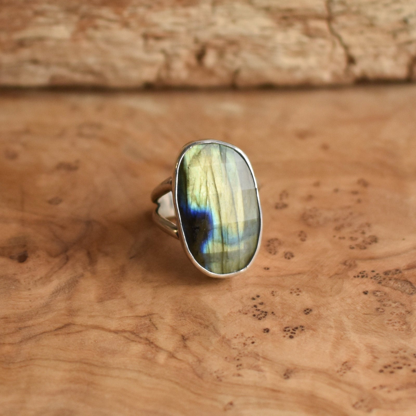 Labradorite Ring - .925 Sterling Silver Ring - Silversmith Ring - Big Labradorite Ring
