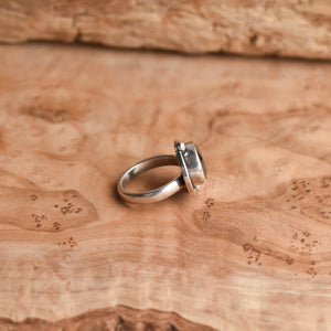 Orbits Ring - Rose Cut Labradorite Ring - .925 Sterling Silver - East West Oval Ring - Silversmith Ring