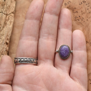 Russian Charoite Delica Ring - Purple Charoite Ring - Unique Charoite Ring - Dainty Purple Ring