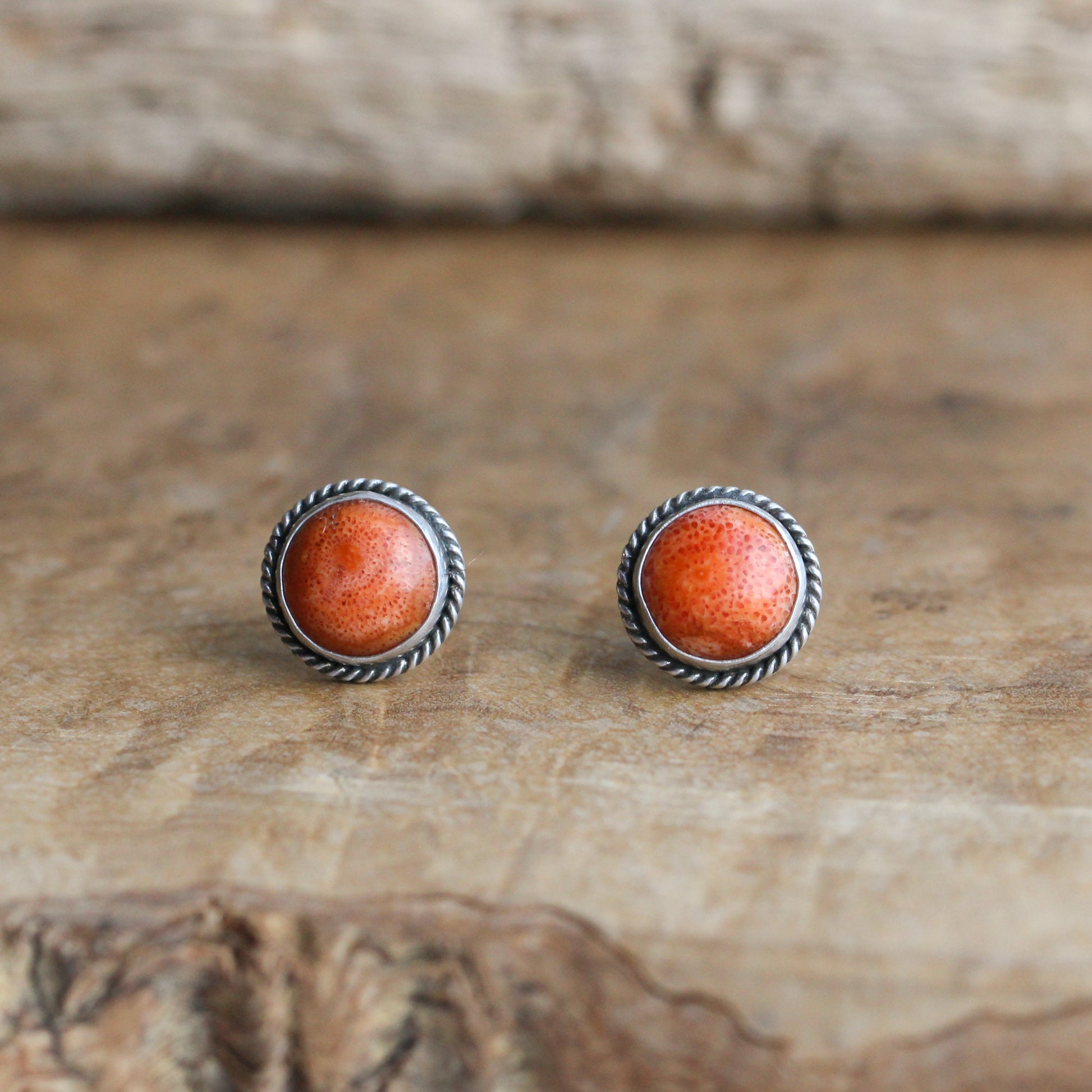 Red Sponge Coral Sterling Silver Earrings – Traditional Posts