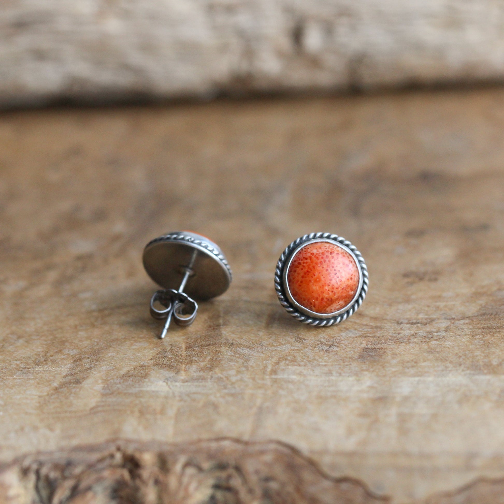 Red Sponge Coral Sterling Silver Earrings – Traditional Posts