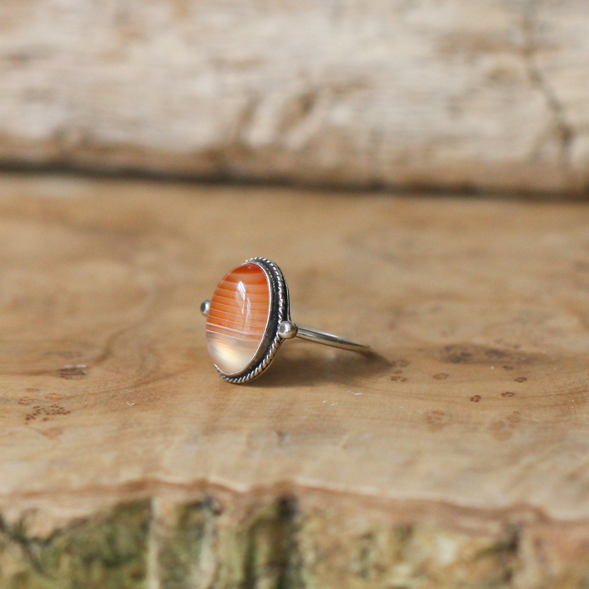 Red Banded Agate Ring - Agate Delica Ring - Silversmith Ring - Feminine Jewelry