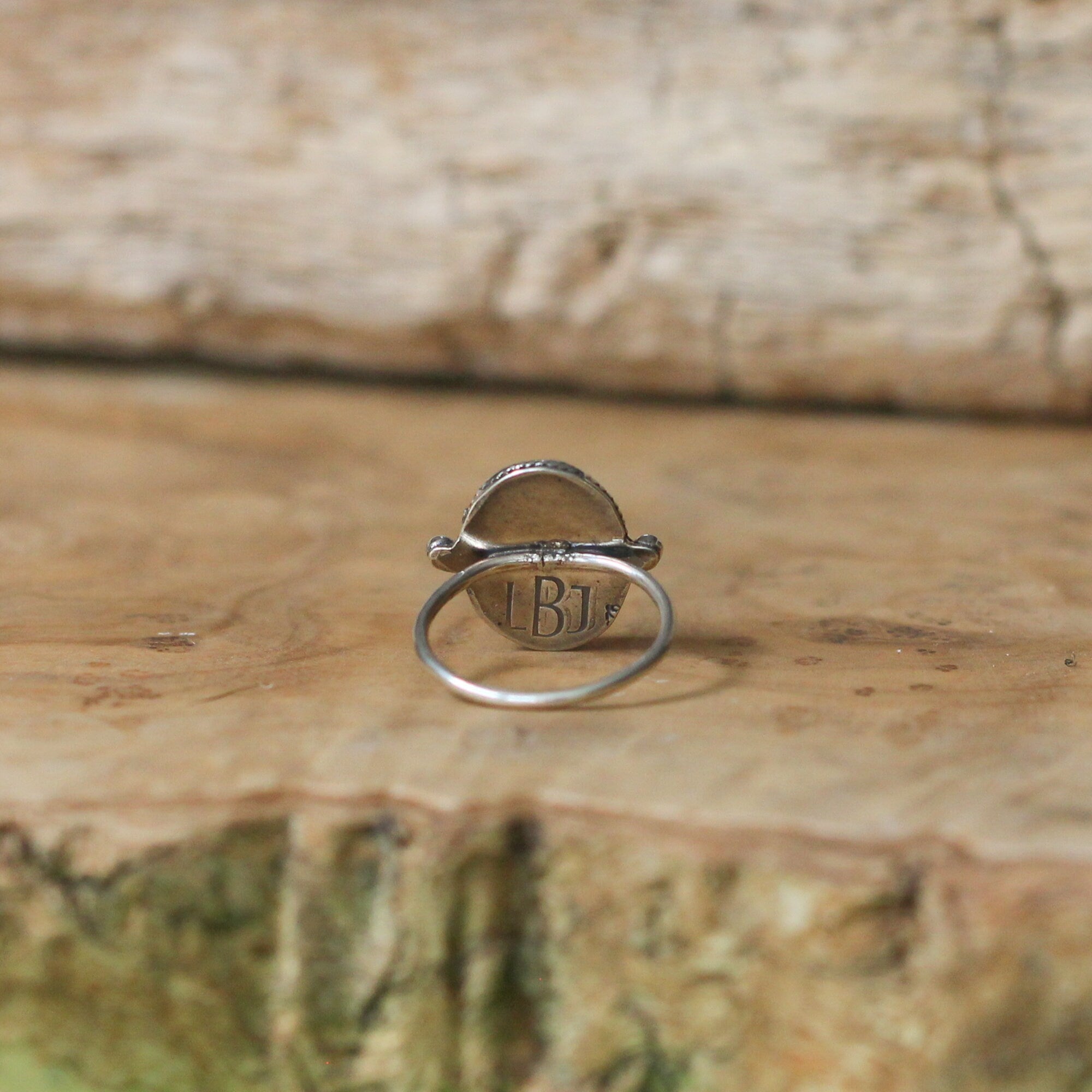 Red Banded Agate Ring - Agate Delica Ring - Silversmith Ring - Feminine Jewelry