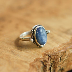 Blue Kyanite Lasso Ring - Sterling Silver Ring - Silversmith Ring - Blue Kyanite Ring