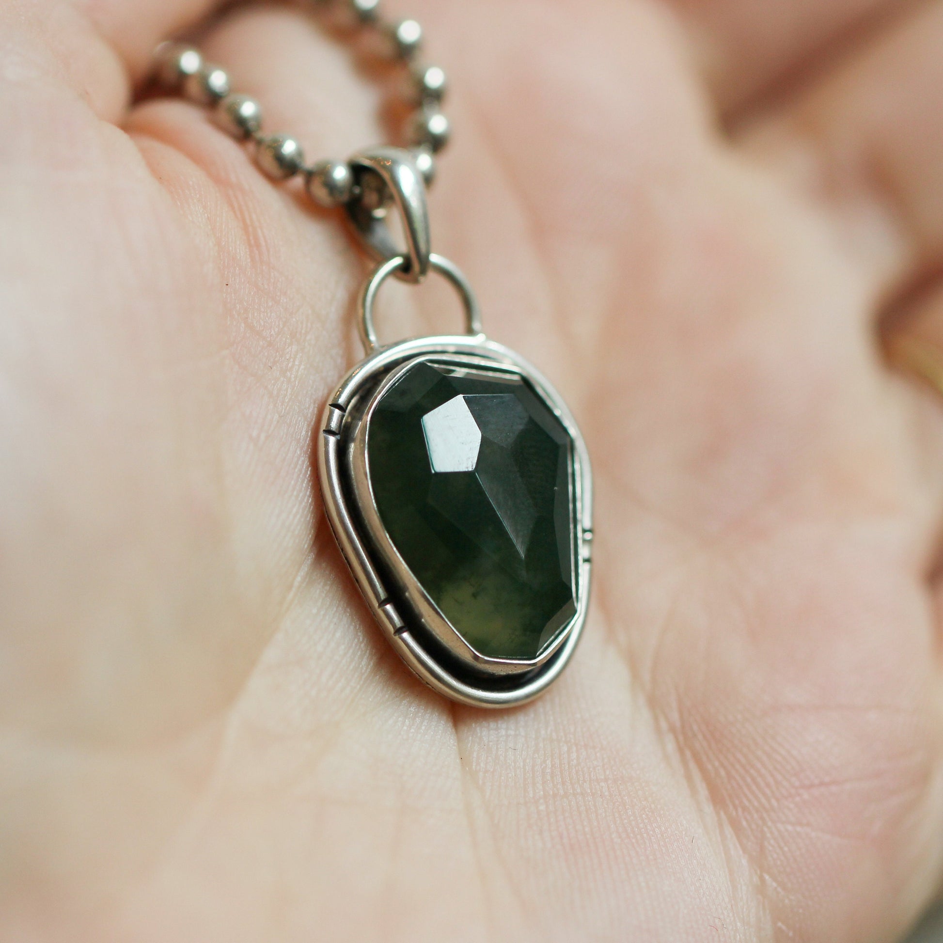 Rustic Sterling Silver Moss Agate Pendant – Rose Cut Stone