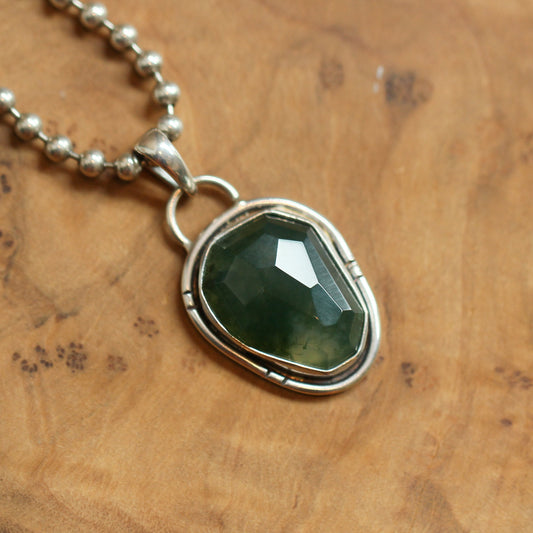 Rustic Sterling Silver Moss Agate Pendant – Rose Cut Stone