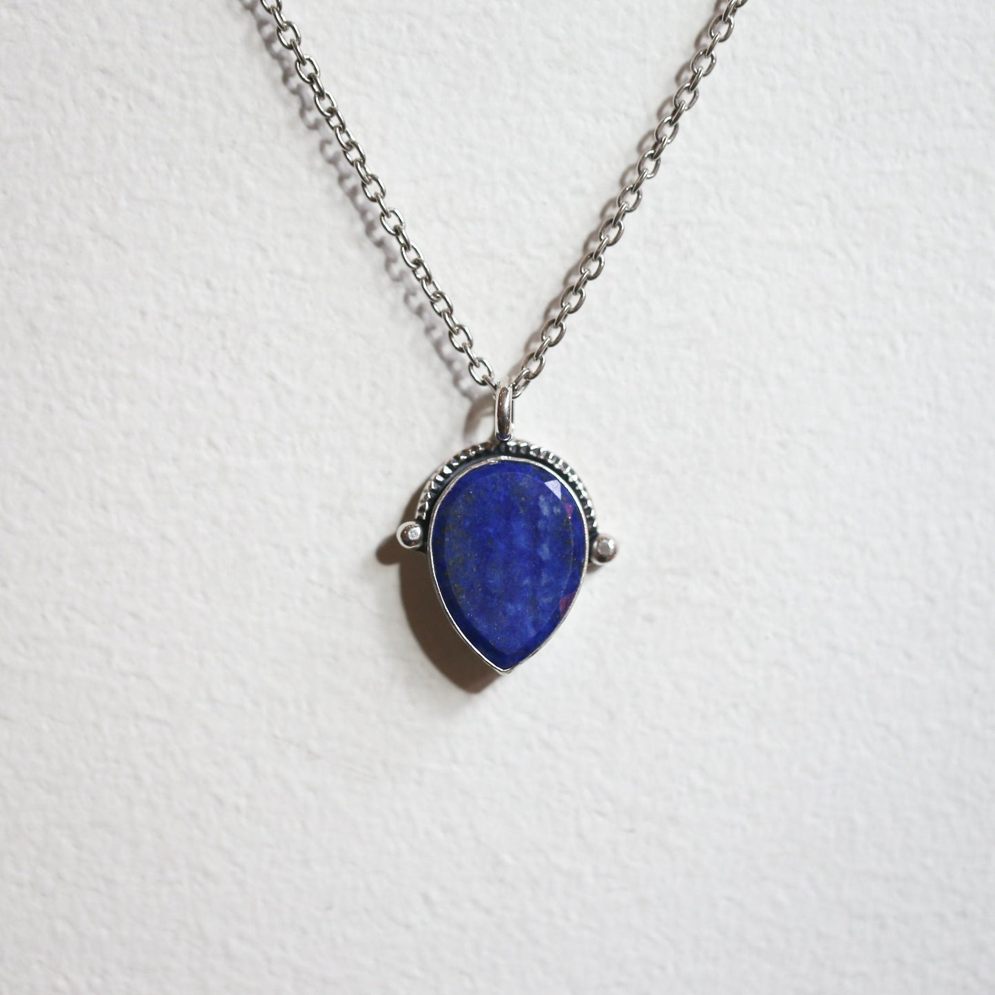 Teardrop Lapis Lazuli Pendant – Textured Sterling Silver Necklace