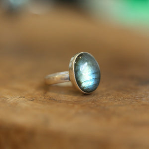 Ready to Ship - Labradorite Ring - .925 Sterling Silver - Silversmith Ring