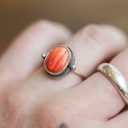 Dainty Spiny Oyster Ring – Oxidized Sterling Silver, Handmade