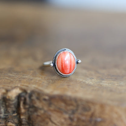 Dainty Spiny Oyster Ring – Oxidized Sterling Silver, Handmade