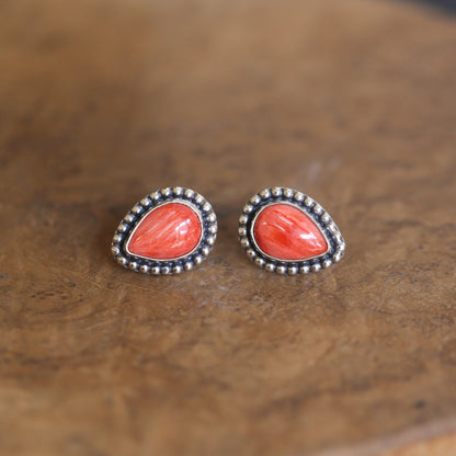 Spiny Oyster Shell Pear Posts | Sterling Silver