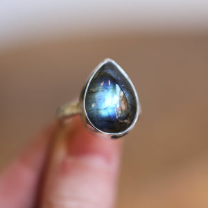 Labradorite Ring - .925 Sterling Silver Ring - Silversmith Ring - Big Labradorite Ring