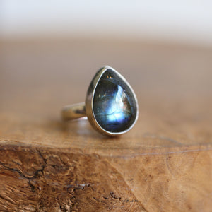 Labradorite Ring - .925 Sterling Silver Ring - Silversmith Ring - Big Labradorite Ring