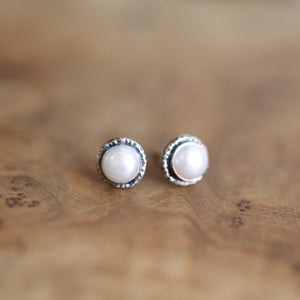 Freshwater Pearl Posts - Hammered Posts - .925 Sterling Silver - Mabe Pearl Earrings