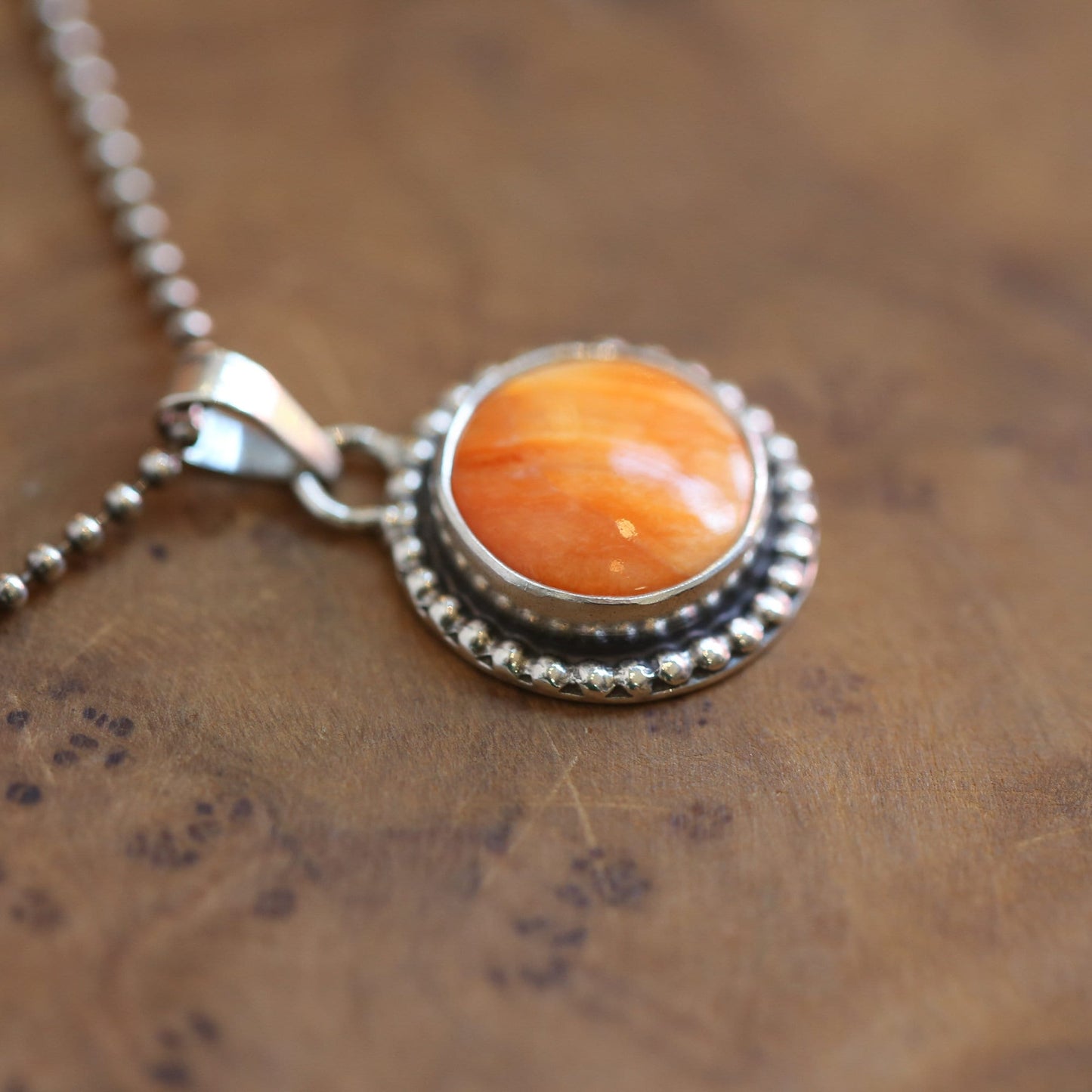 Sterling Silver Spiny Oyster Pendant – Chili Red Sun Drop Necklace