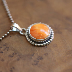 Sterling Silver Spiny Oyster Pendant – Chili Red Sun Drop Necklace