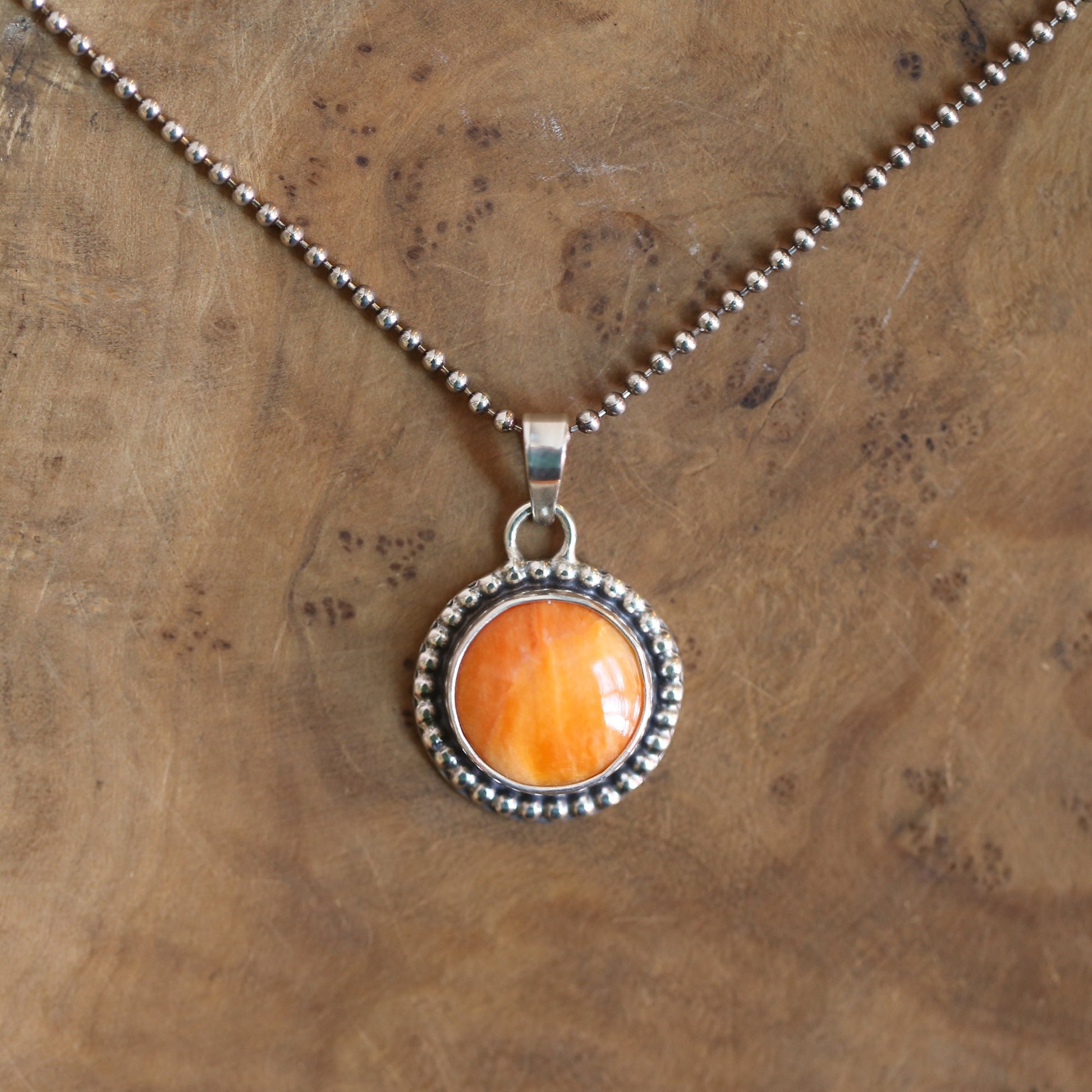 Sterling Silver Spiny Oyster Pendant – Chili Red Sun Drop Necklace