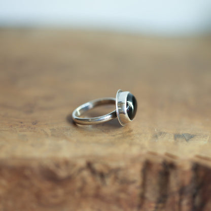 East West Oval Black Onyx Ring – Silversmith .925 Sterling Silver