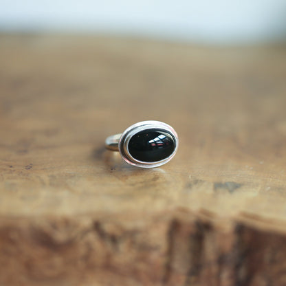 East West Oval Black Onyx Ring – Silversmith .925 Sterling Silver