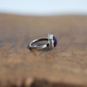 AAA Amethyst Sterling Silver Ring - East West Oval Design