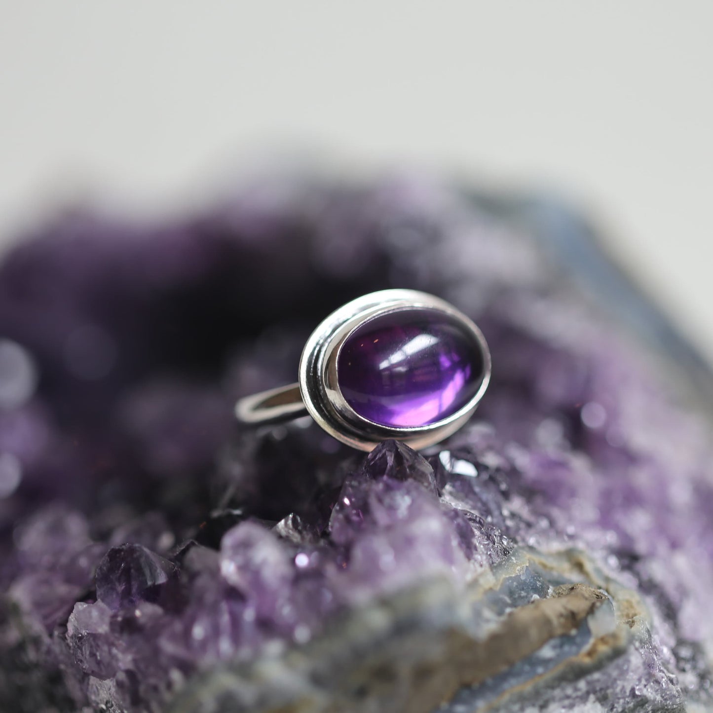 AAA Amethyst Sterling Silver Ring - East West Oval Design