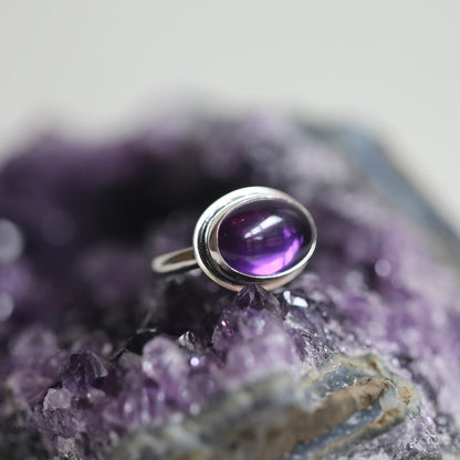 AAA Amethyst Sterling Silver Ring - East West Oval Design