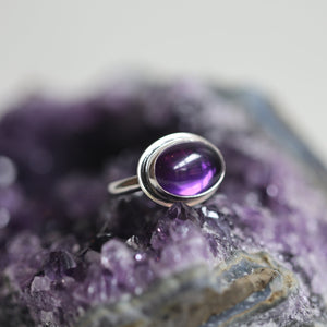 AAA Amethyst Sterling Silver Ring - East West Oval Design