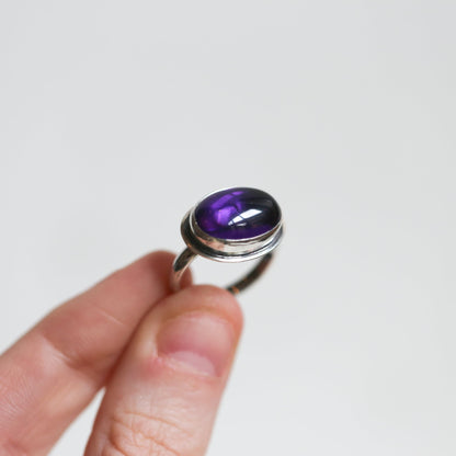 AAA Amethyst Sterling Silver Ring - East West Oval Design