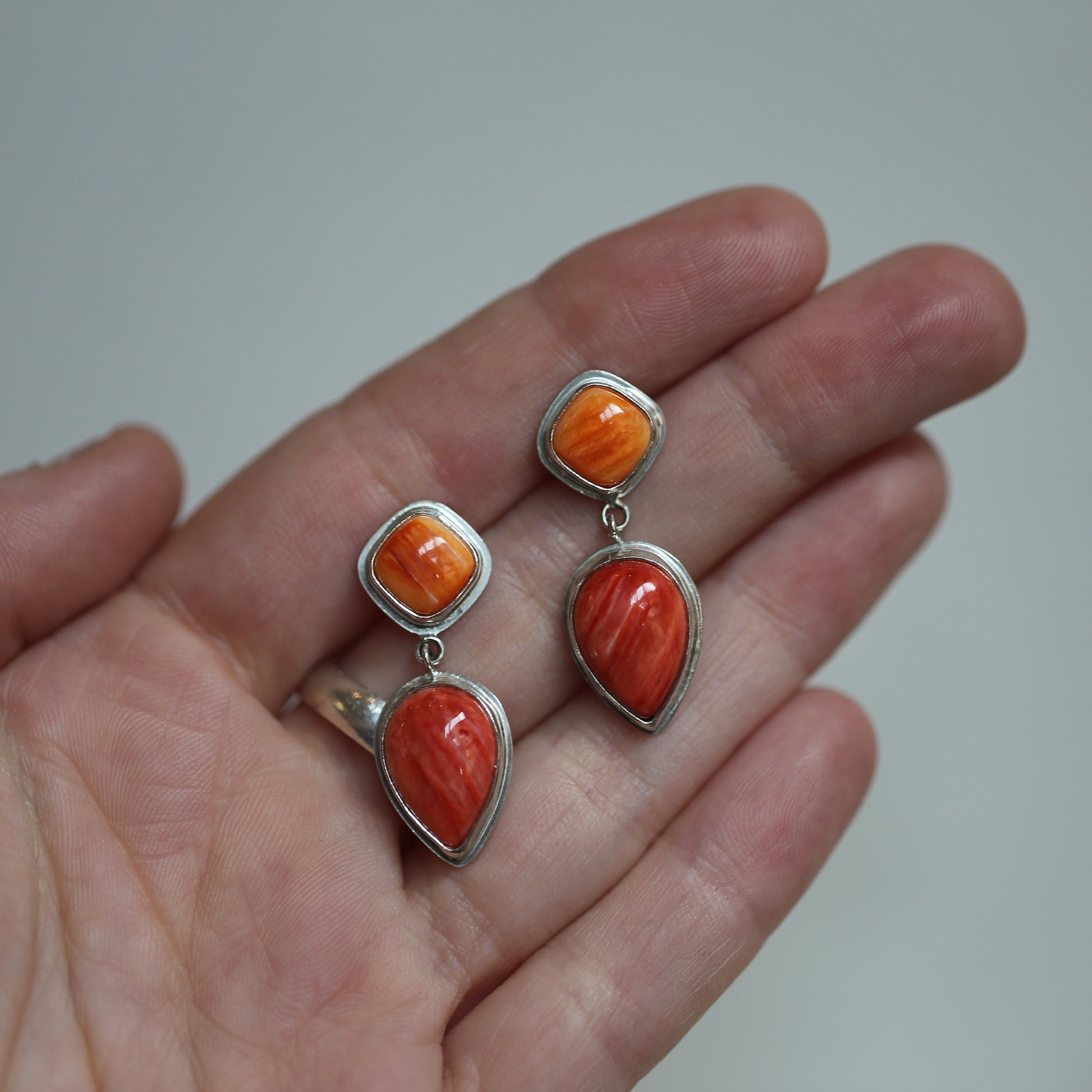 Two-Tone Spiny Oyster Sterling Silver Earrings – Red and Orange Drops