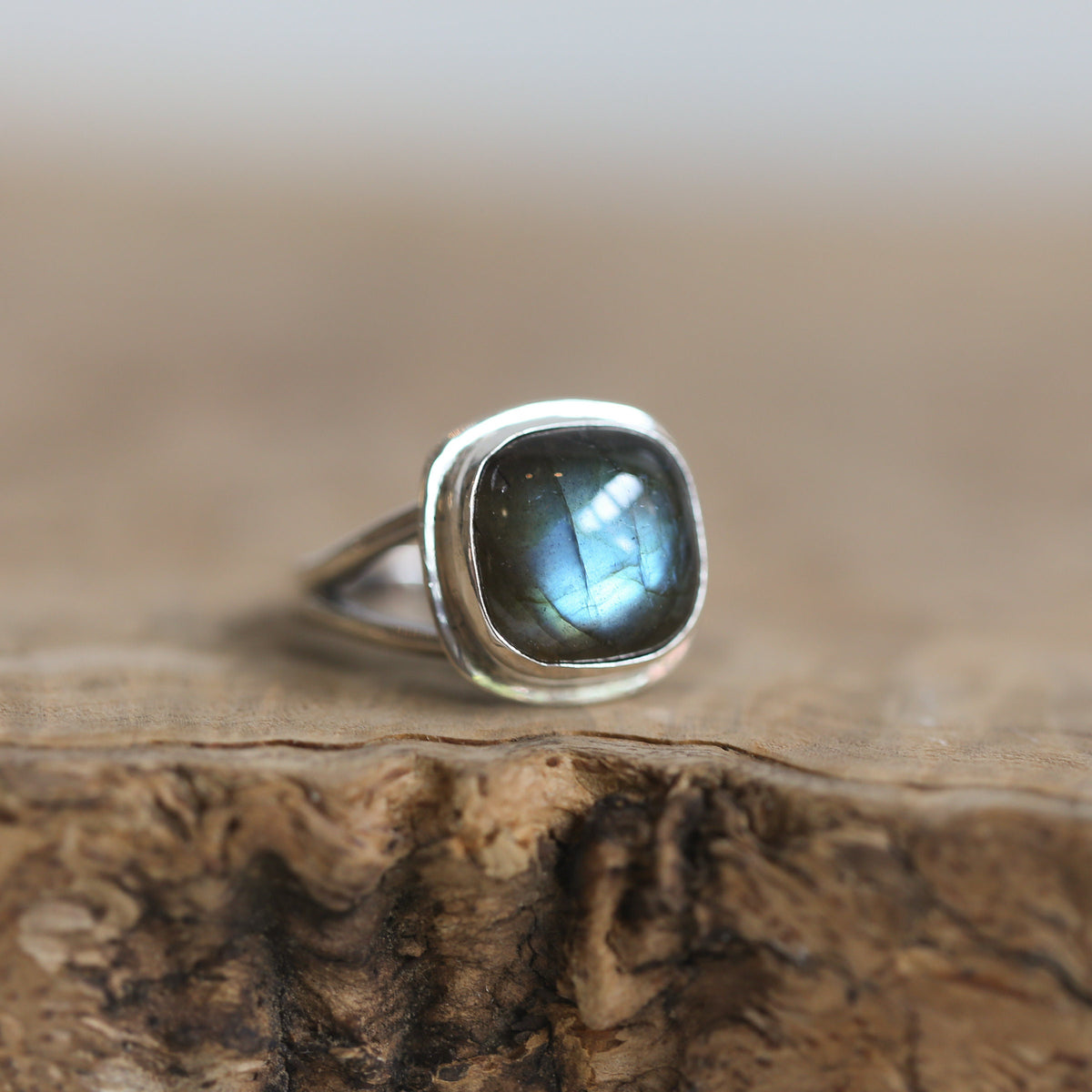Labradorite Square Ring | Sterling Silver