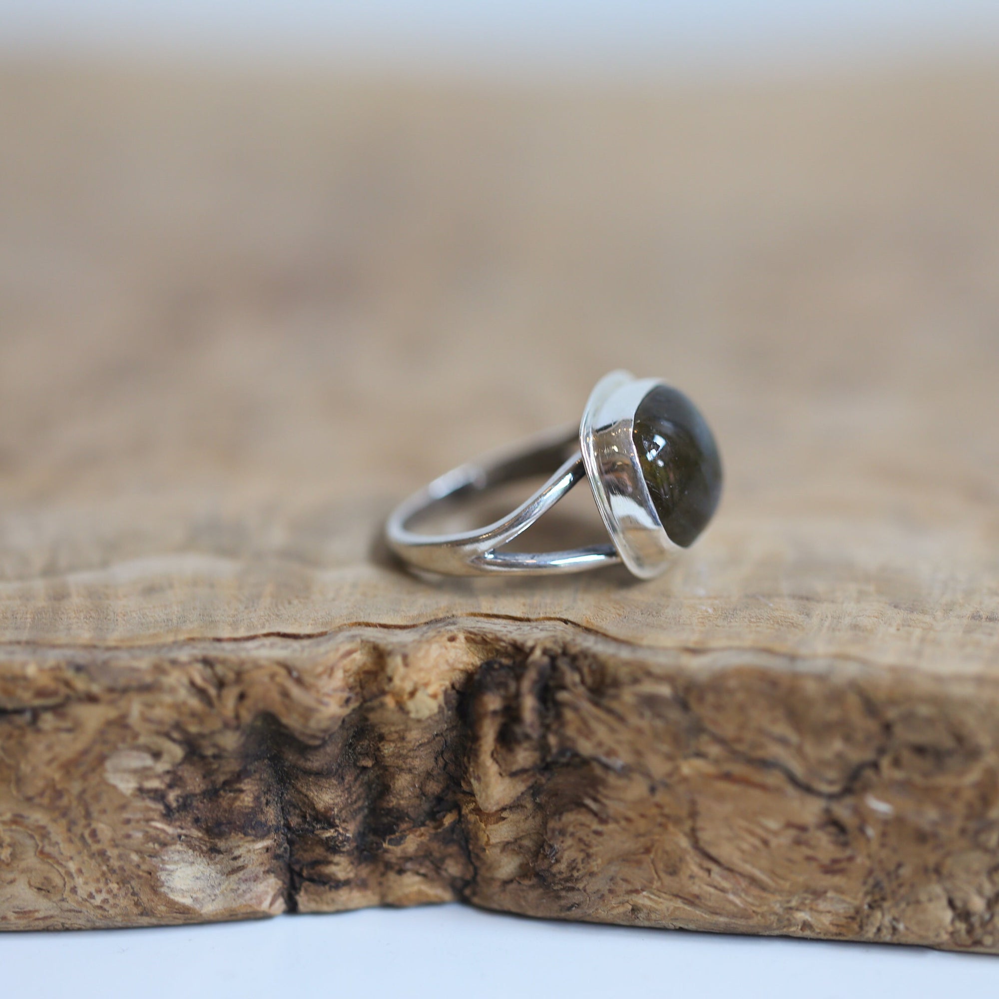 Labradorite Ring - .925 Sterling Silver - Labradorite Ring - Silversmith Ring
