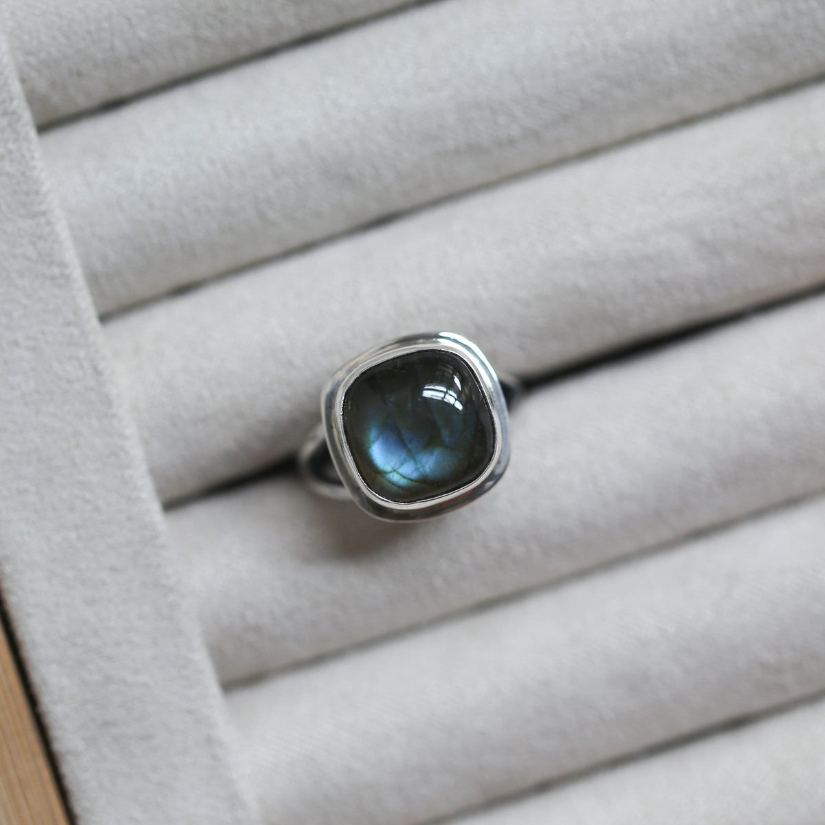 Labradorite Square Ring | Sterling Silver