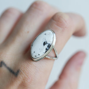 Ready to Ship - White Buffalo Ring Size 7.5 - Sterling Silver - Silversmith Ring - OOAK