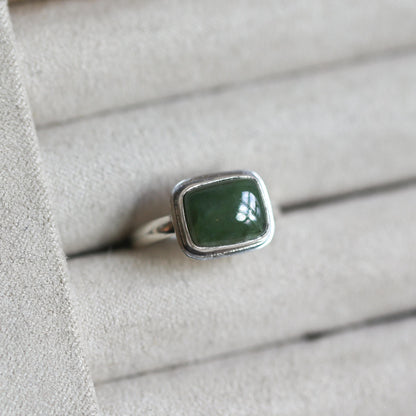 Green Nephrite Jade Ring – Sterling Silver Unisex Design