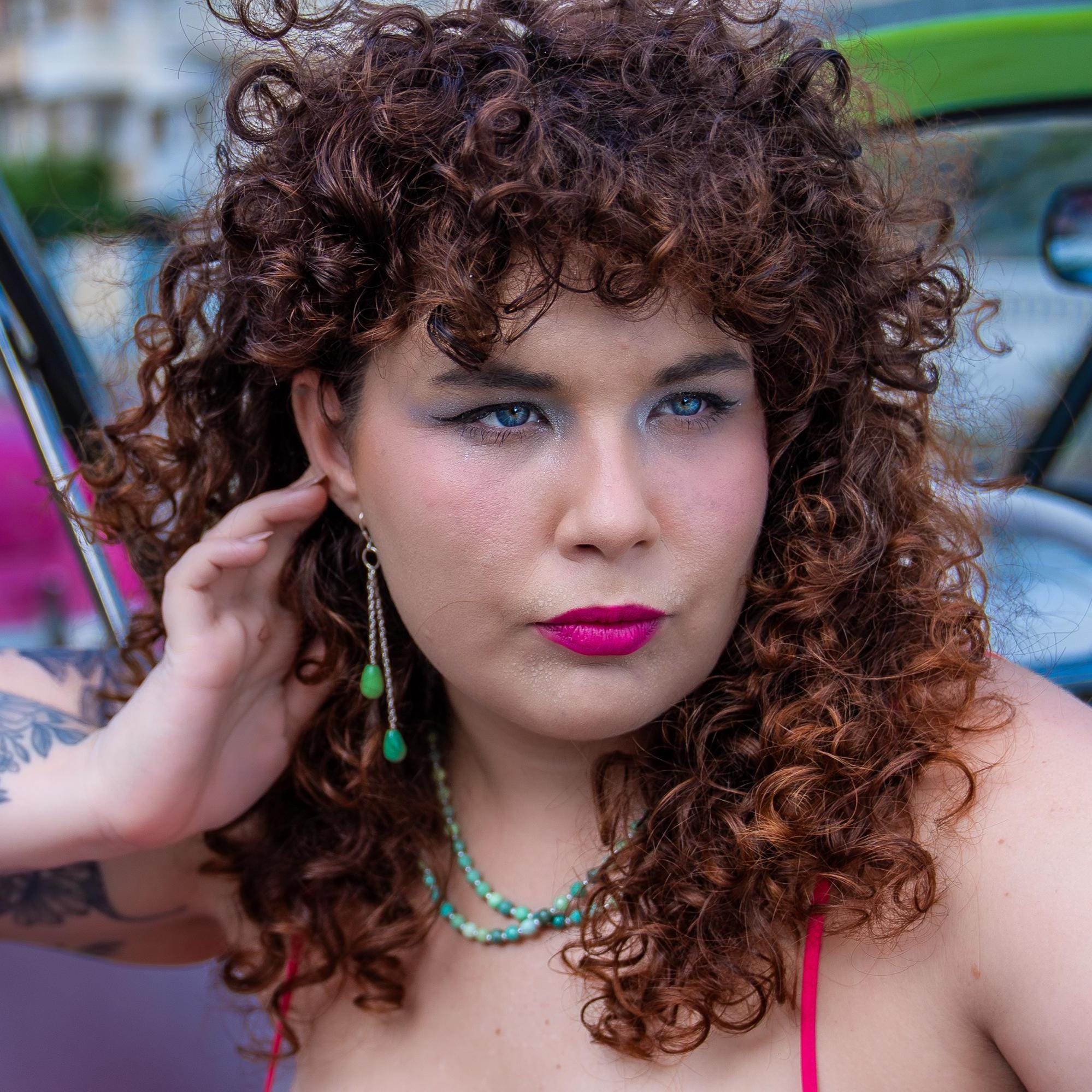 Chrysoprase Earrings - Chain Drops with Chrysoprase - .925 Sterling Silver - Silversmith