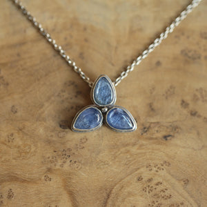 Blue Kyanite Star Flower Necklace - 3-Stone Kyanite Pendant - Sterling Silver