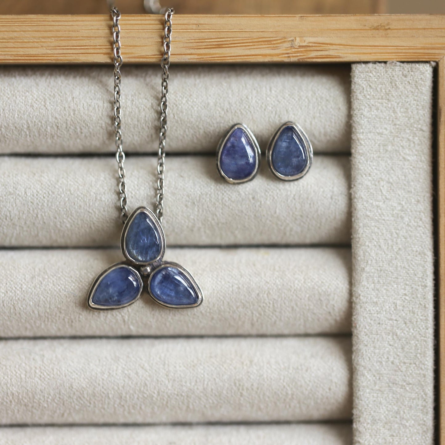 Blue Kyanite Star Flower Necklace - 3-Stone Kyanite Pendant - Sterling Silver