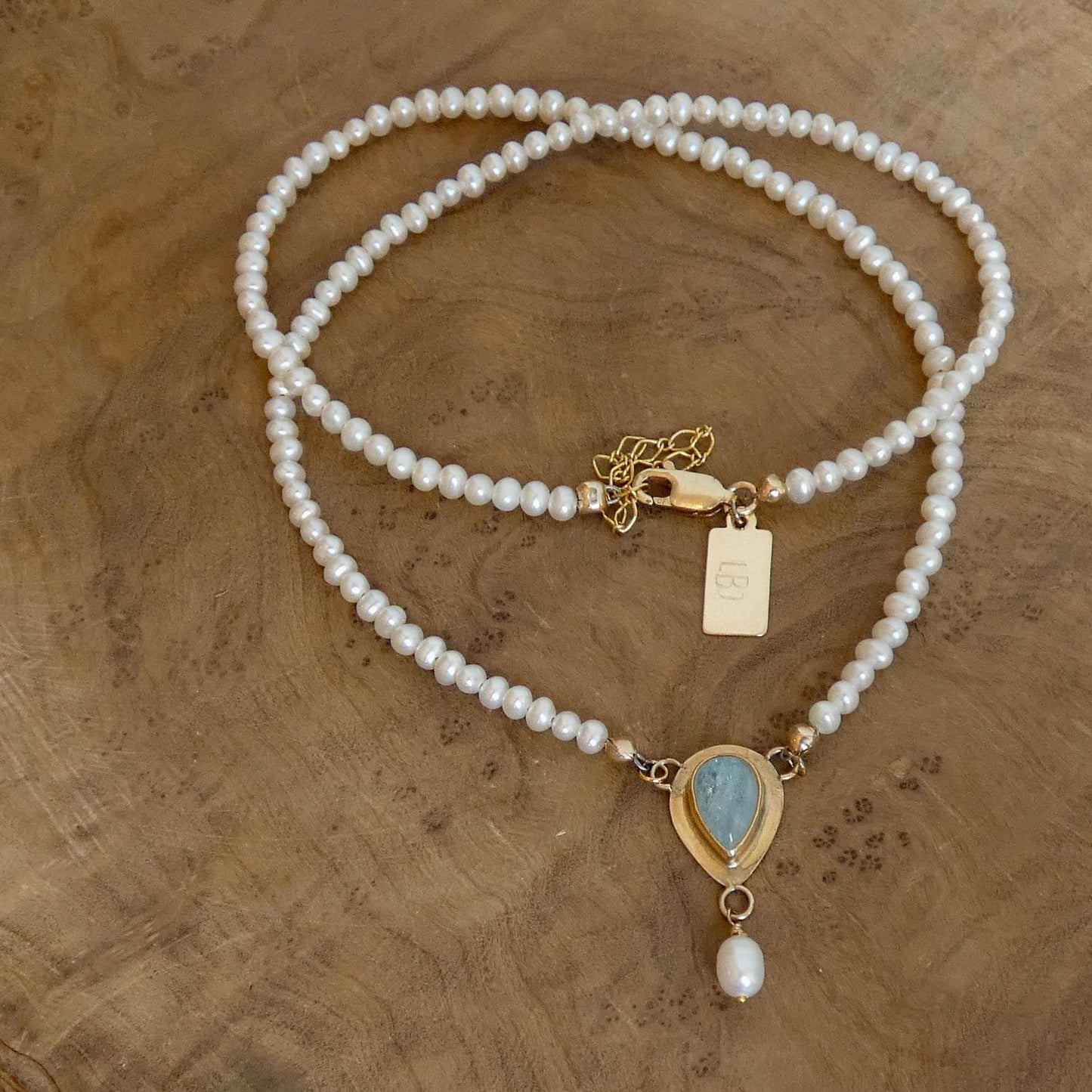 Aquamarine Necklace in 14 KT Gold - Pearl necklace