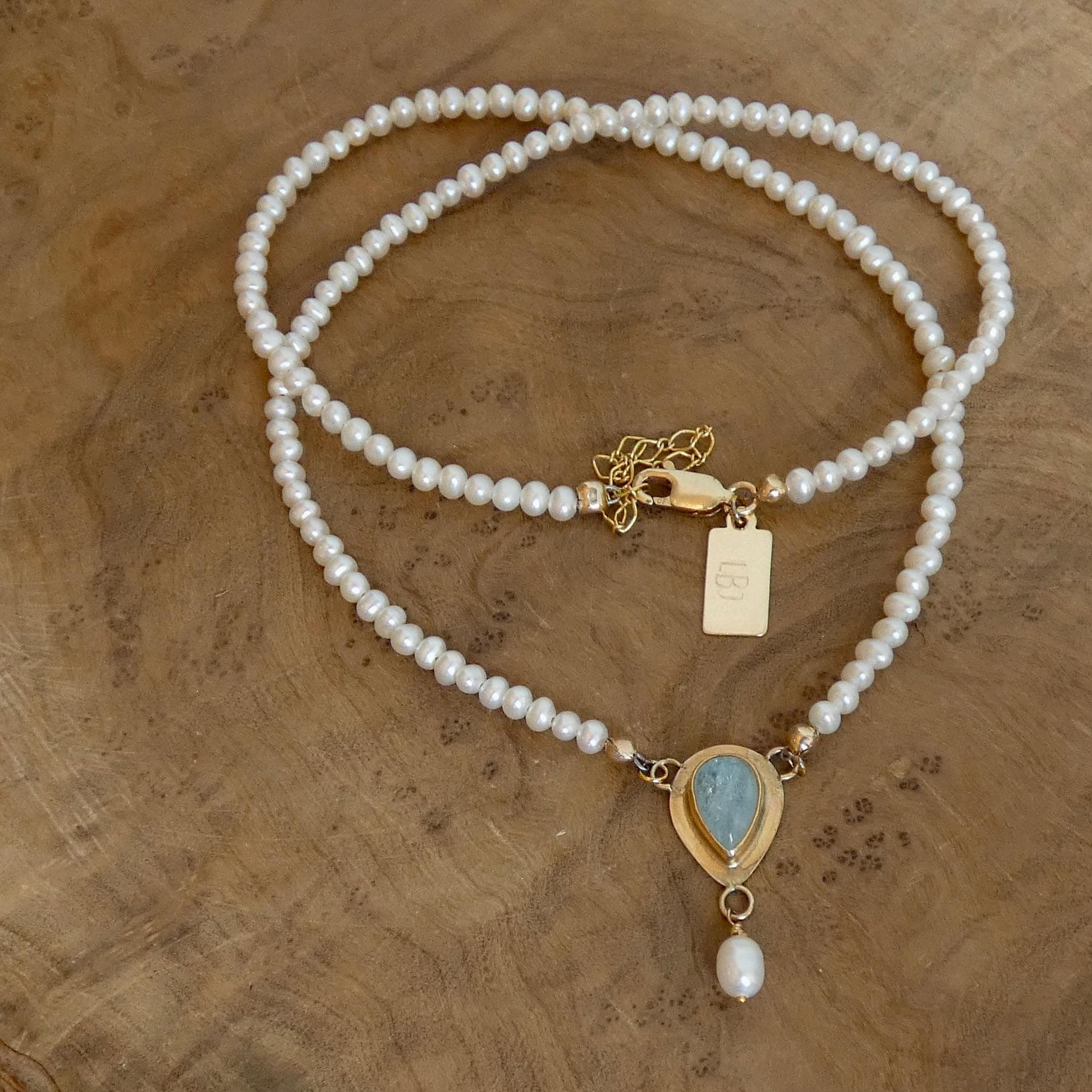 Aquamarine Necklace in 14 KT Gold - Pearl necklace