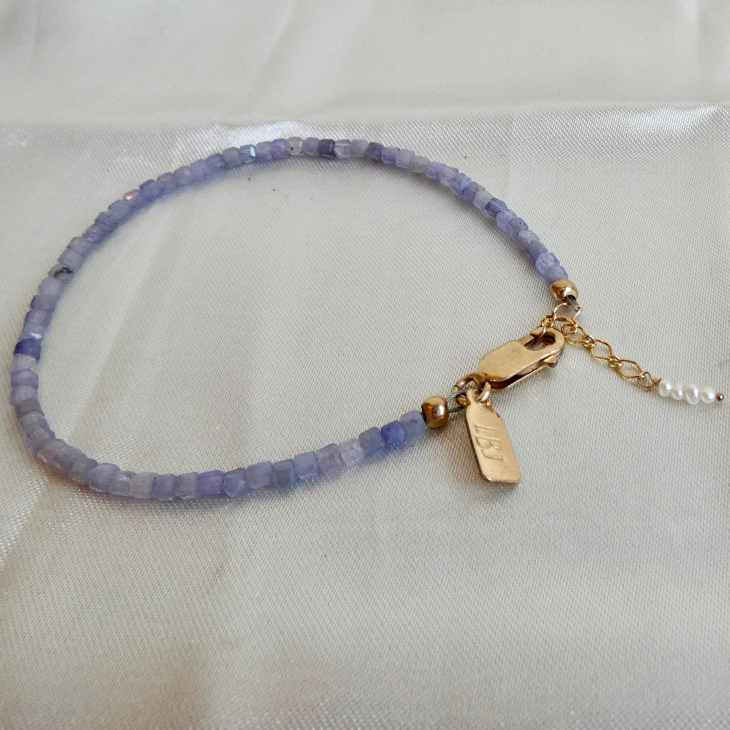Tanzanite Beaded Bracelet - 14K Gold Filled - Freshwater Pearl Accent