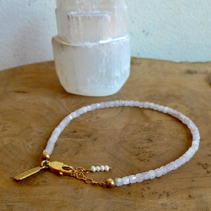 Kunzite Beaded Bracelet - 14K Gold Filled - Freshwater Pearl Accent