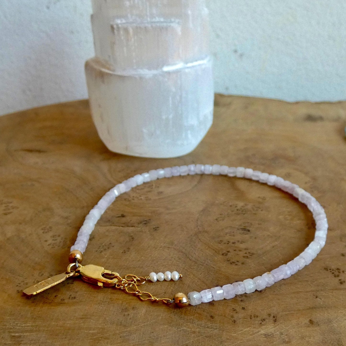 Kunzite Beaded Bracelet - 14K Gold Filled - Freshwater Pearl Accent