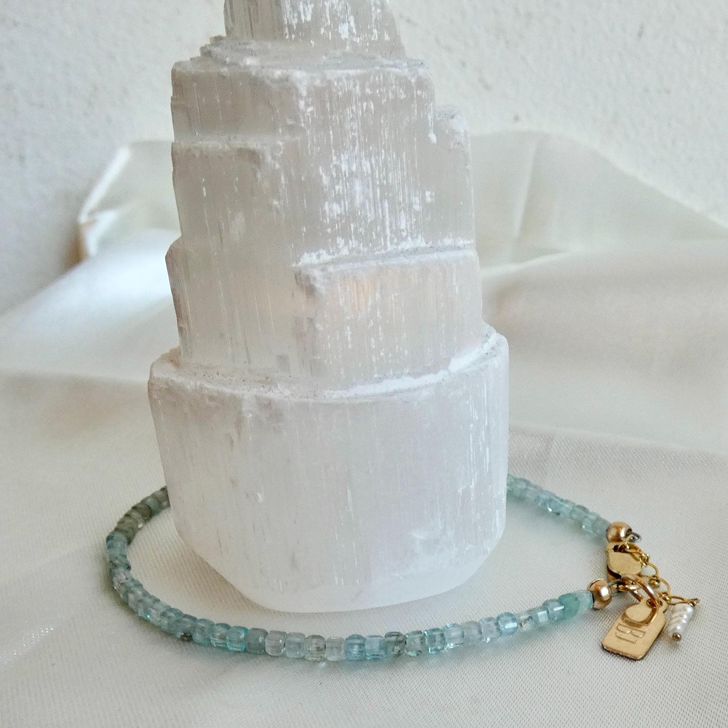 Aquamarine Beaded Bracelet - 14K Gold Filled - Freshwater Pearl Accent