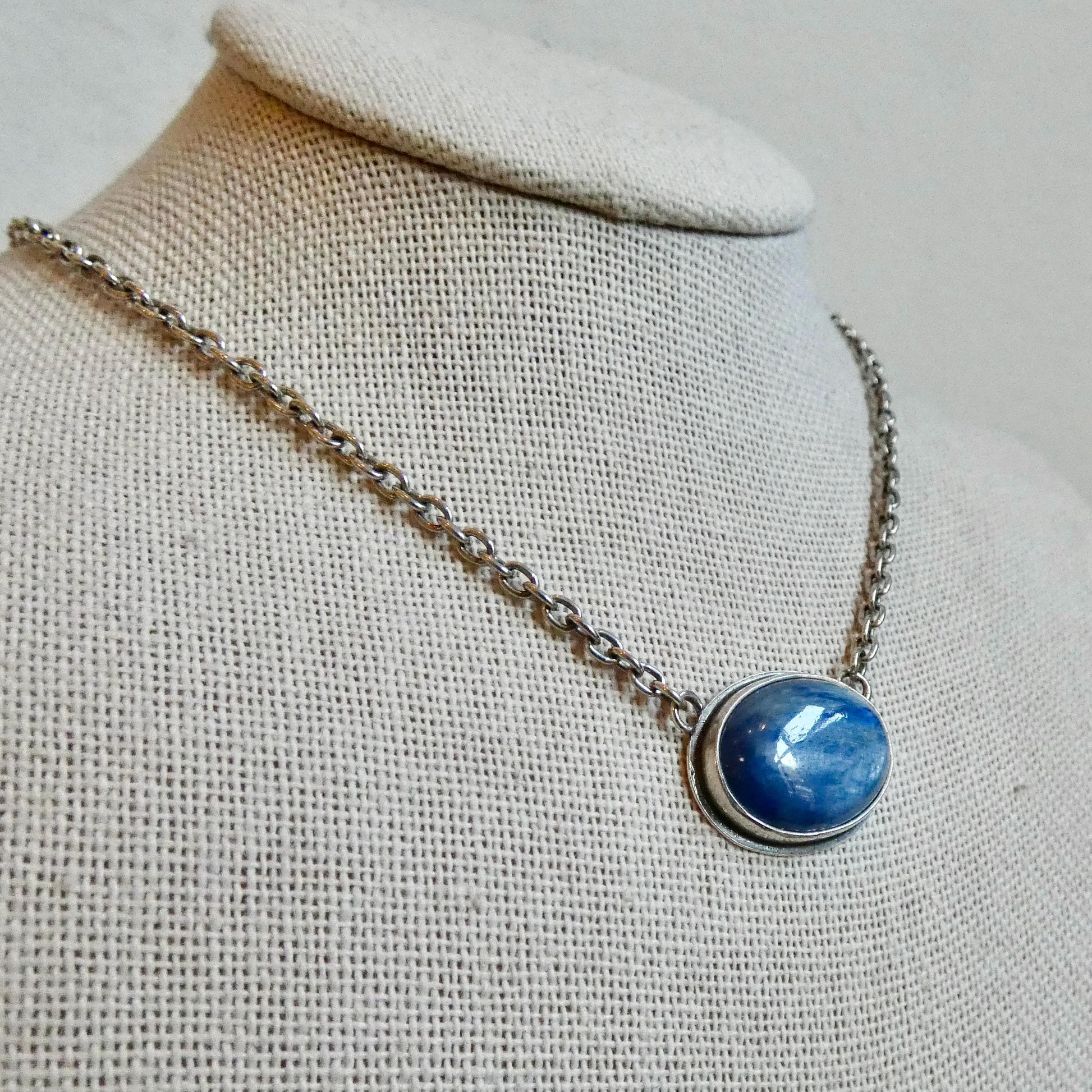 Blue Kyanite East West Pendant - Sterling Silver
