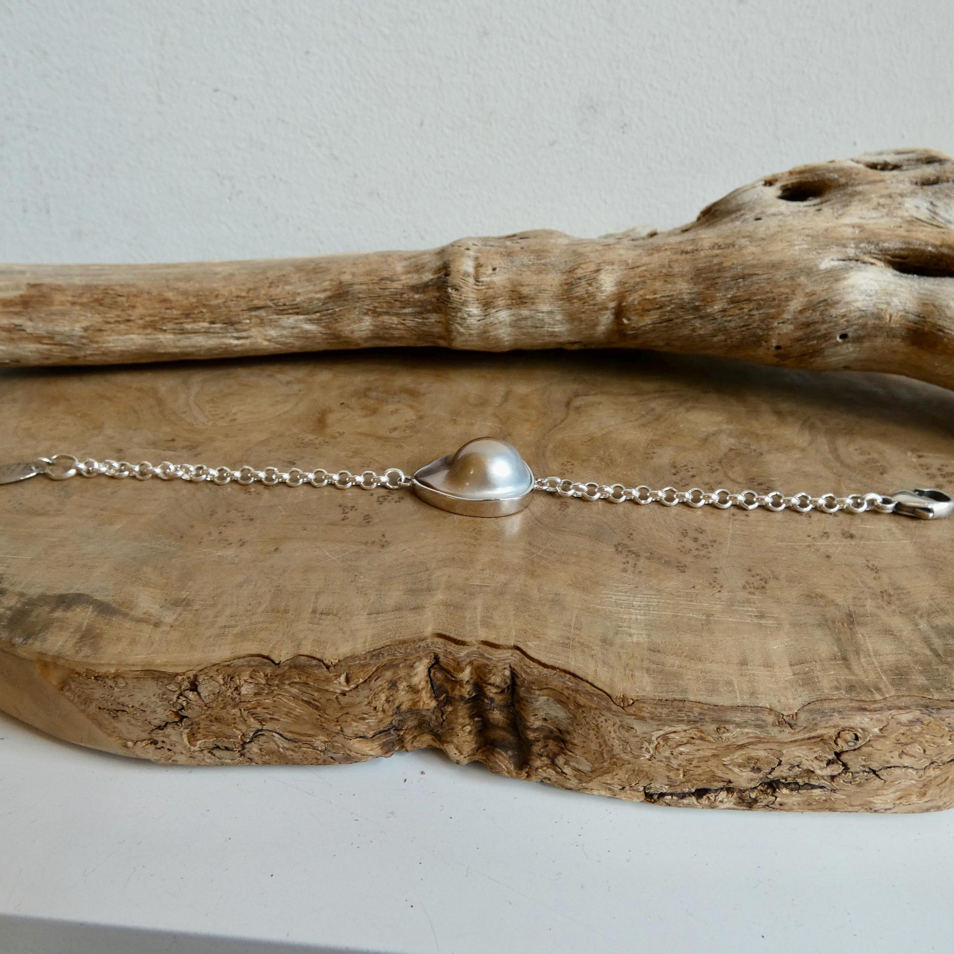 Blister Mabe Pearl .925 Rolo Chain Bracelet - Chunky Sterling Silver