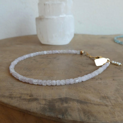Kunzite Beaded Bracelet - 14K Gold Filled - Freshwater Pearl Accent