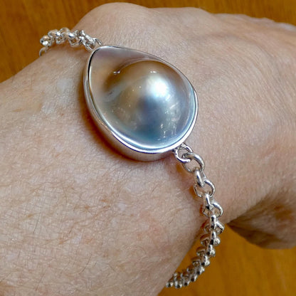 Blister Mabe Pearl .925 Rolo Chain Bracelet - Chunky Sterling Silver